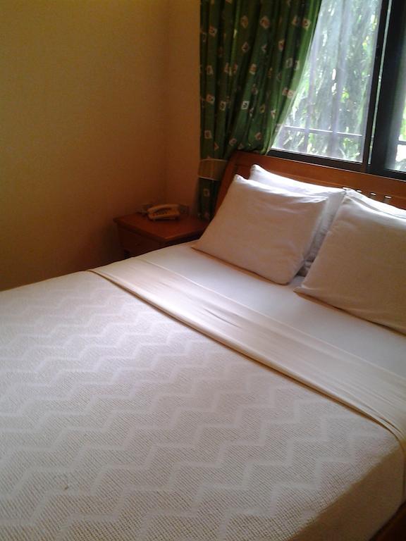 Hotel Georgia Акра Екстериор снимка
