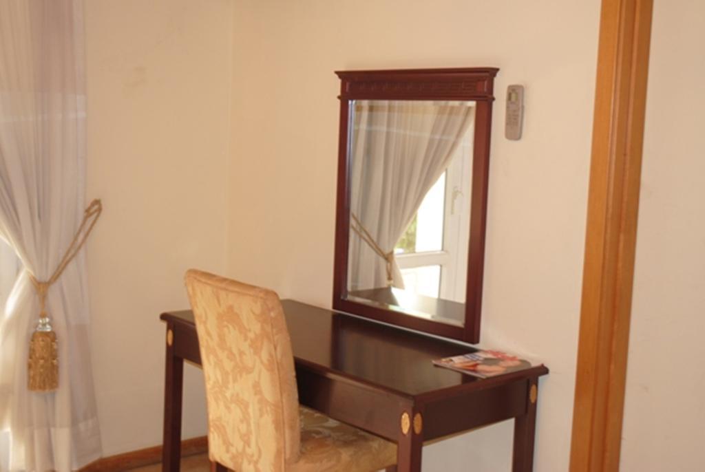 Hotel Georgia Акра Екстериор снимка